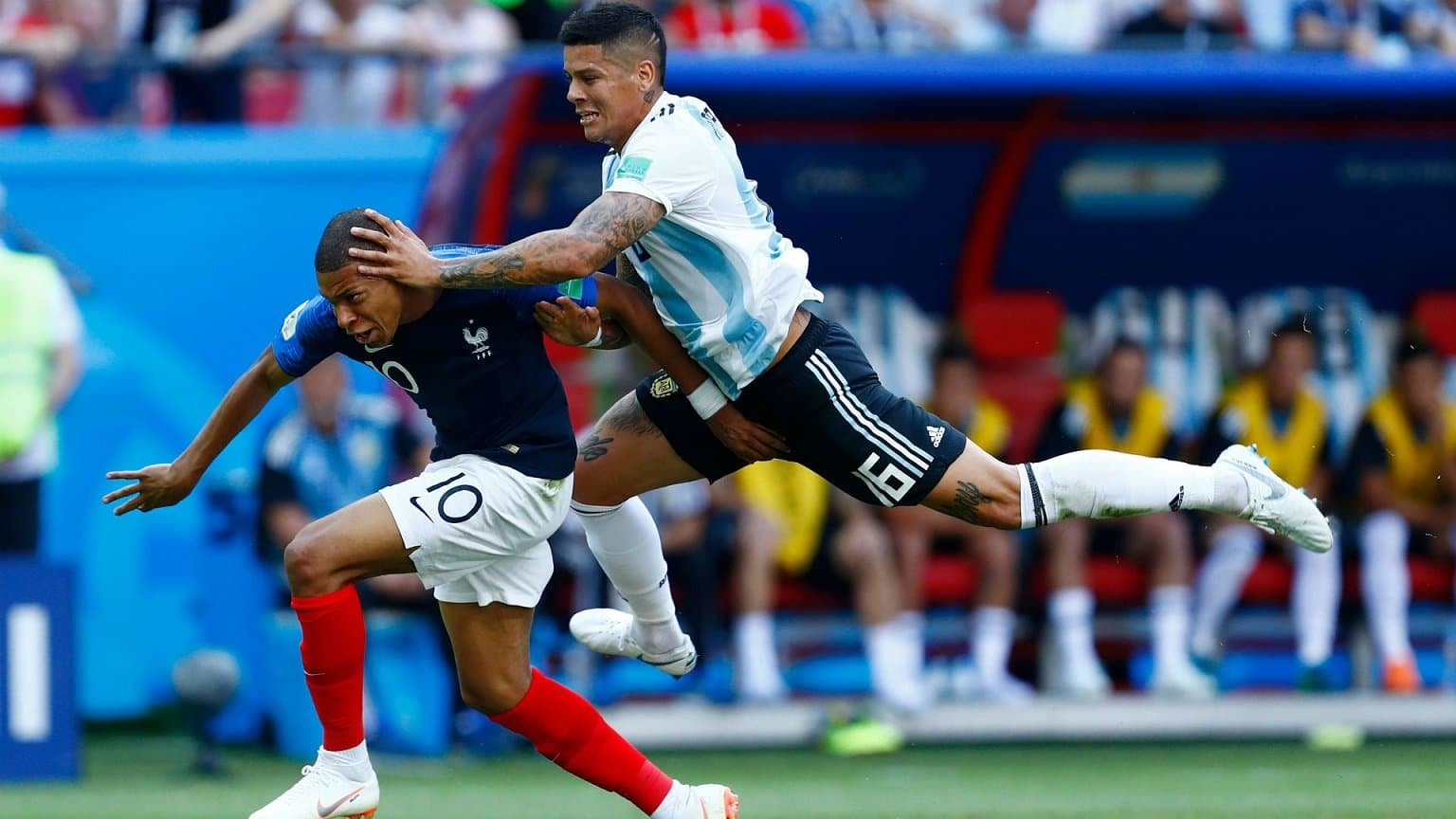 penal-rojo-mbappe-argentina-france-francia-world-cup