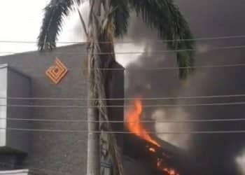 Access Bank Building In Lagos On Fire