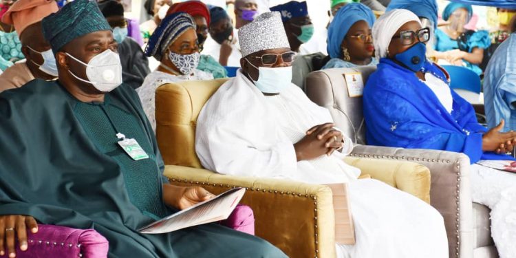 From left, Oyo State Governor, Engr Seyi Makinde; Are Musulumi of Yorubaland, Alhaji Dawud Akinola and wife of former governor of Oyo State, Mrs Mutiat Ladoja during the 8th day fidau prayer for Late Lere Adigun.
