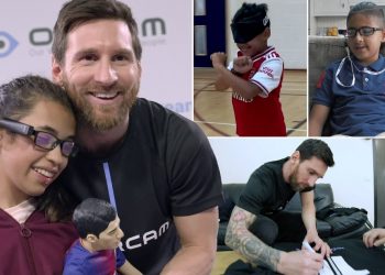 Lionel Messi helps blind Arsenal fans with OrCam MyEye