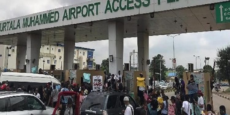 End SARS Protesters block Lagos Airport
