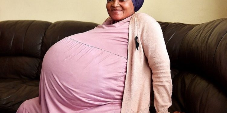 South African woman gives birth to 10 babies
