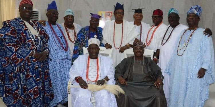 Olubadan - Ajimobi crowned obas now high chiefs