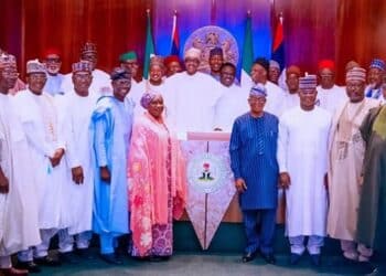 Muhammadu Buhari with APC Governors