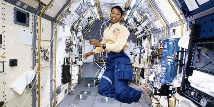 Mae Carol Jemison African American First Black Woman To Fly To Space