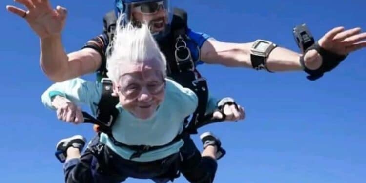 104-Year-Old skydiver Woman Dies Days After Going Skydiving
