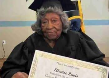 90-year-old woman Ellouise Lewis bags Diploma certificate