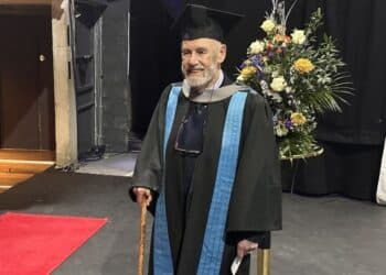 UK Man Gets Degree At Age 95 from Kingston University